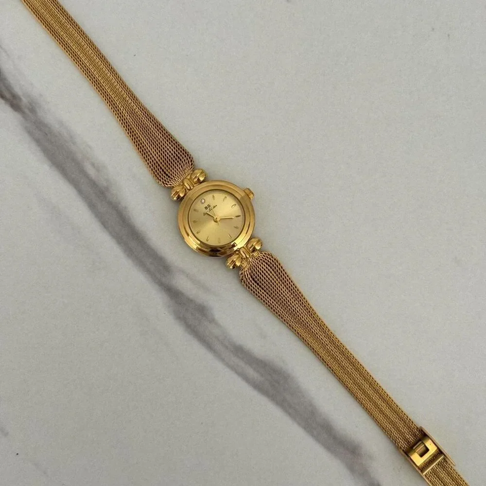 SKU0081 Retro Gold Women Minimalist Adjustable‎ Watch Bracelet + gift bag